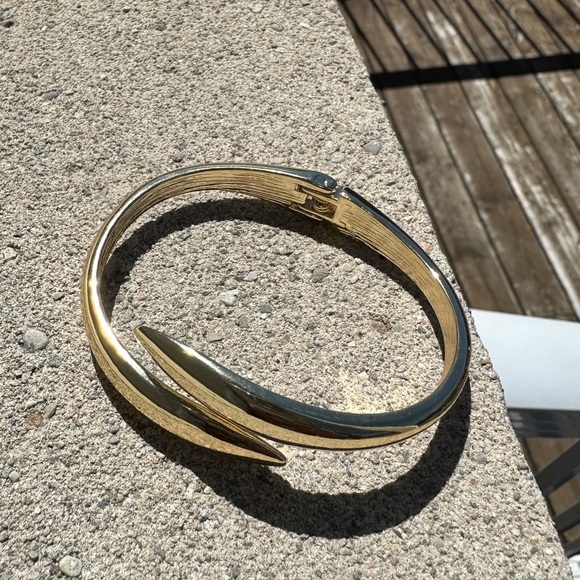 Gold Twist Bangle - Picture 5 of 5